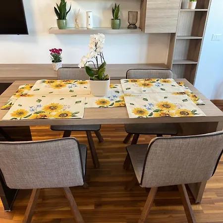 Cozy Unirii Near Old Town Apartman